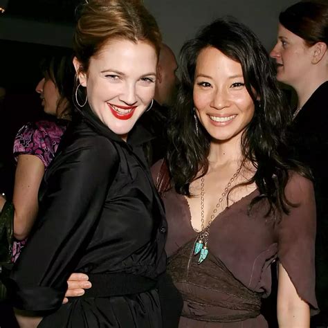 Lucy Liu took ‘gorgeous’ nude photos of Drew Barrymore on。